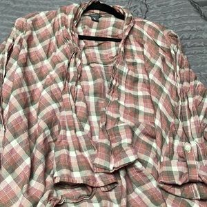Eddie Bauer’s red and black plaid cardigan 2xl